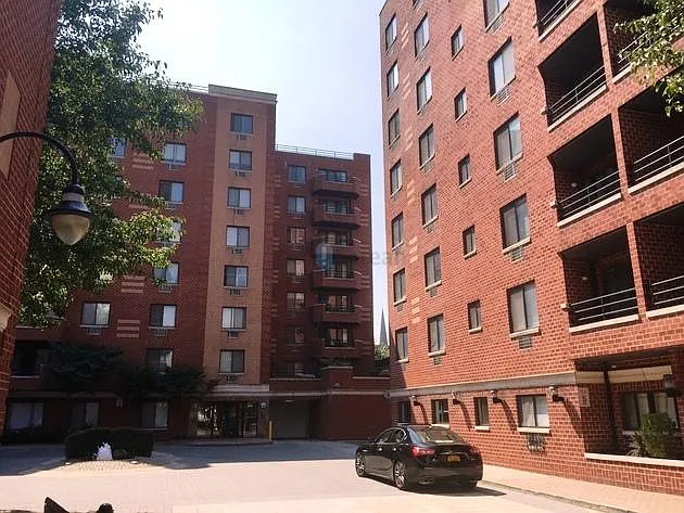 13702 Northern Blvd #8C — Photo 1