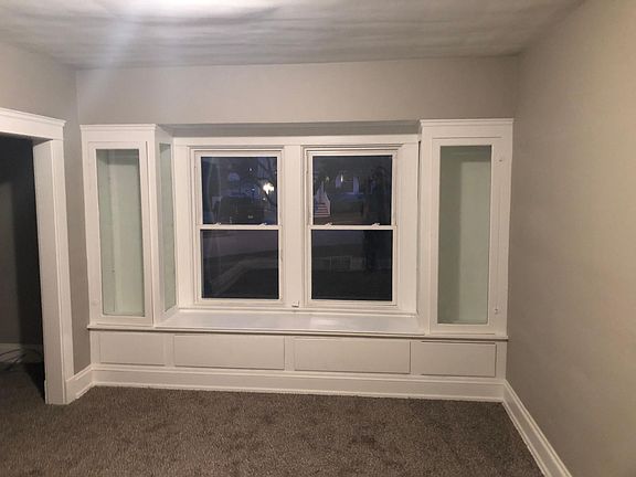 3rd image of 1462 Winton Ave #2