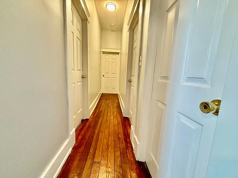 1406 S. 1st Street — Photo 26