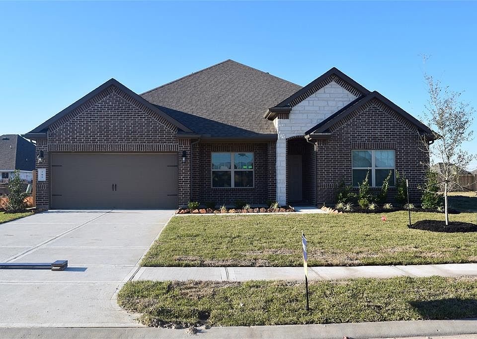 1st image of 705 Sugar Trail Dr