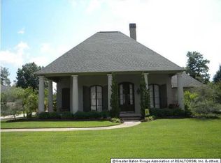 6021 Riverbrook Dr, Baton Rouge, LA 70820