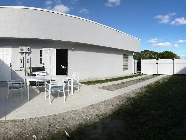 1311 NW 17th Ave #B — Photo 12