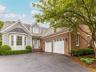 145 S Bradford Ct, Lake Forest, IL, 60045