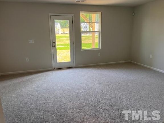 4th image of 2605 Chert Ln