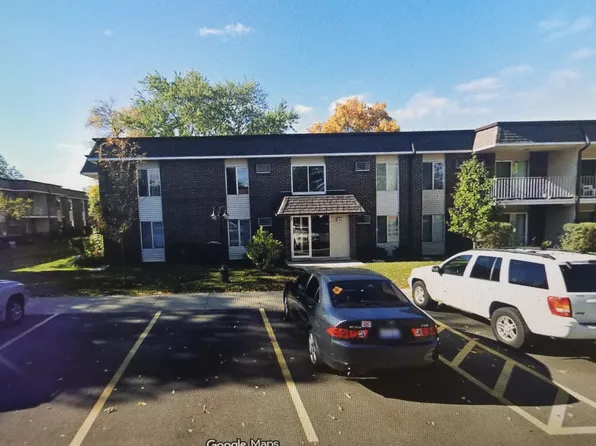 1095 Miller Ln, Buffalo Grove, IL 60089