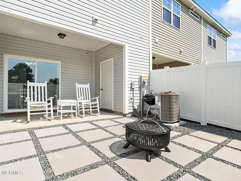 302 Justice Farm Dr — Photo 29