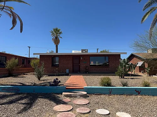 1608 E Copper St Photo 1