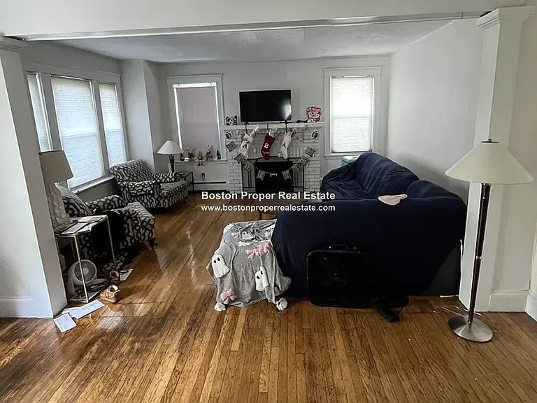 12-14 Hammondswood Rd #1 — Photo 1
