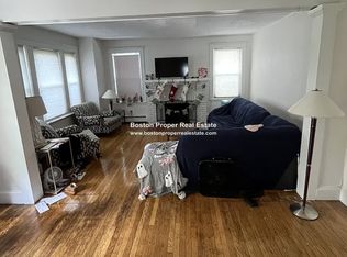 12-14 Hammondswood Rd #1, Chestnut Hill, MA 02467