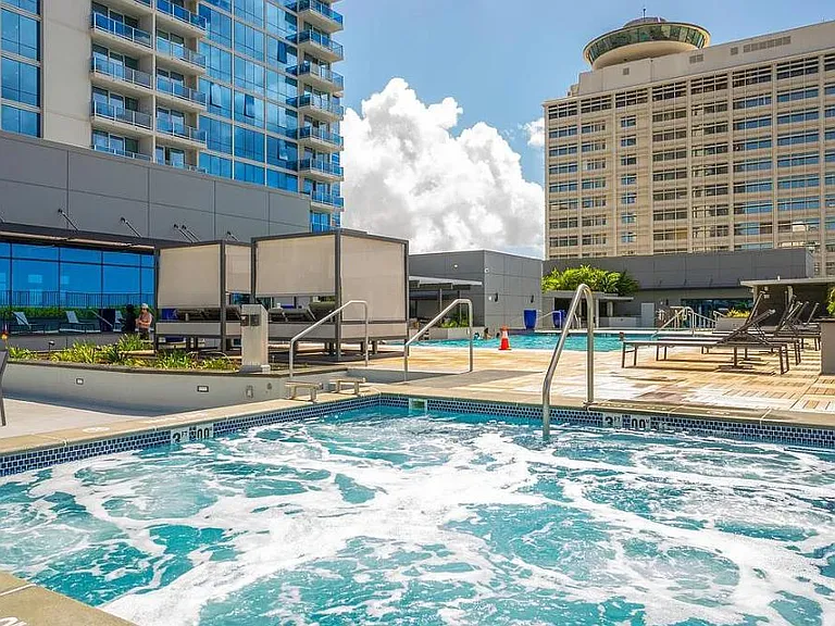 1391 Kapiolani Blvd #2600 — Photo 29
