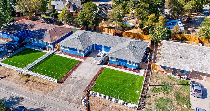 2nd image of 2049 Hudson Way
