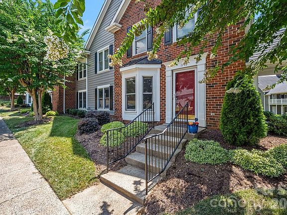 2nd image of 1793 Robinwood Rd