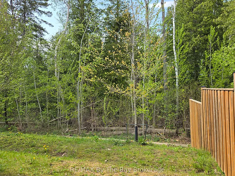 93 Allegra Dr #LOWER — Photo 22