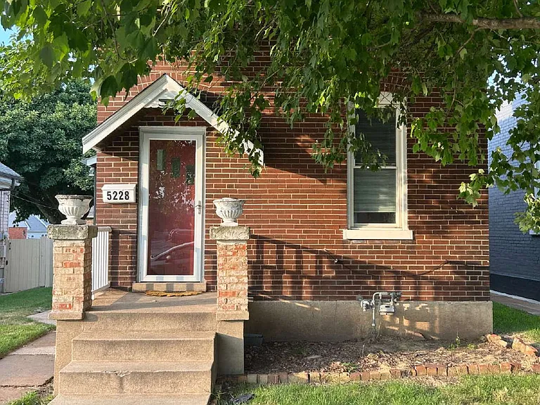 5228 Northrup Ave — Photo 1