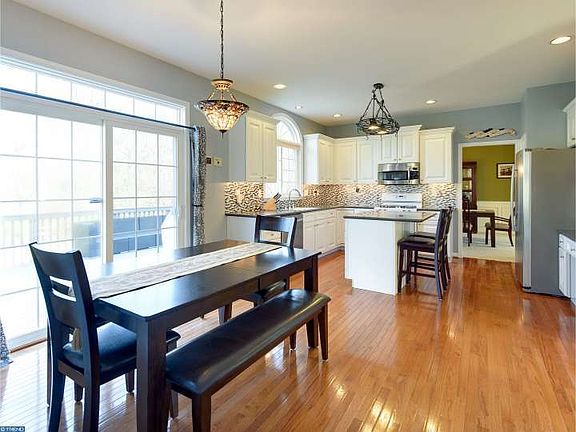 4th image of 106 Brookhaven Ln