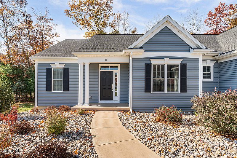 4th image of 34 Greenbrier Way