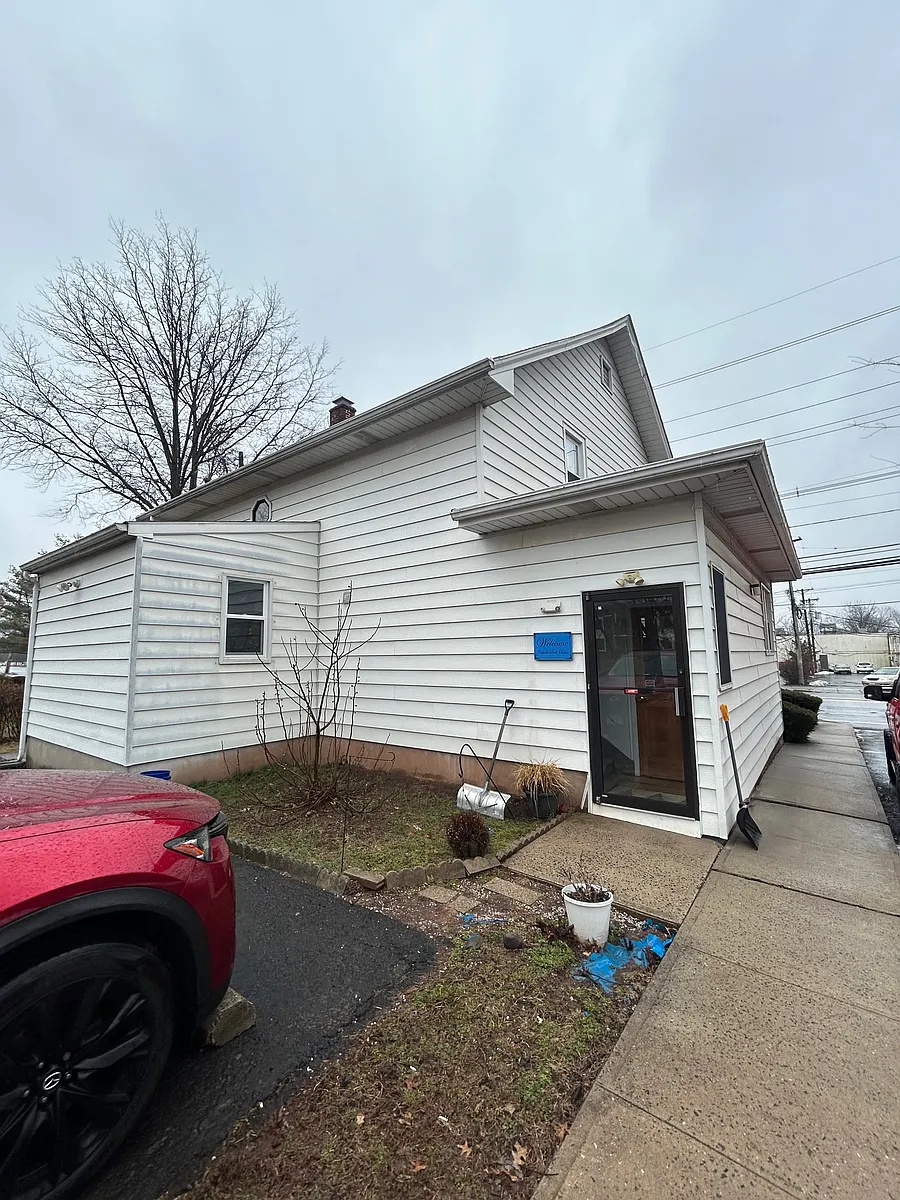 Building Photo - 65 Finderne Ave