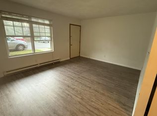 50 Orchard View Ct, Belleville, IL 62221