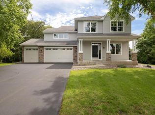 410 Creekwood Cir N, Champlin, MN 55316