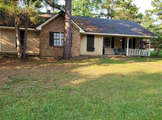 100 Squirrel Hill Dr, Ridgeland, MS 39157