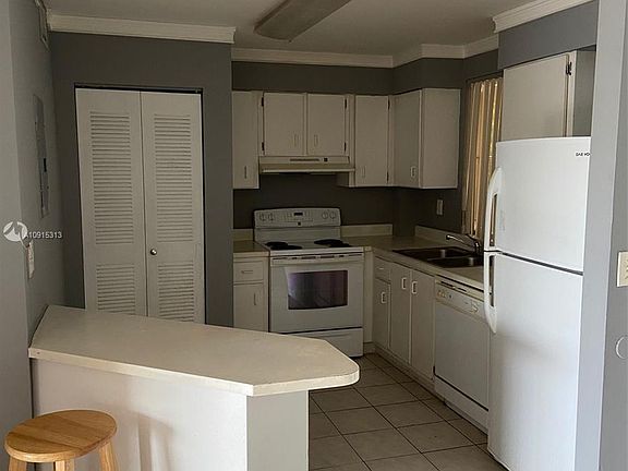 4th image of 6195 NW 186th St APT 313