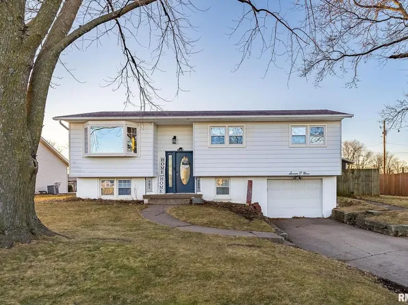 709 Court St, Wilton, IA 52778