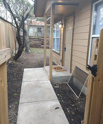 2nd image of 2907 Steves Ave #2
