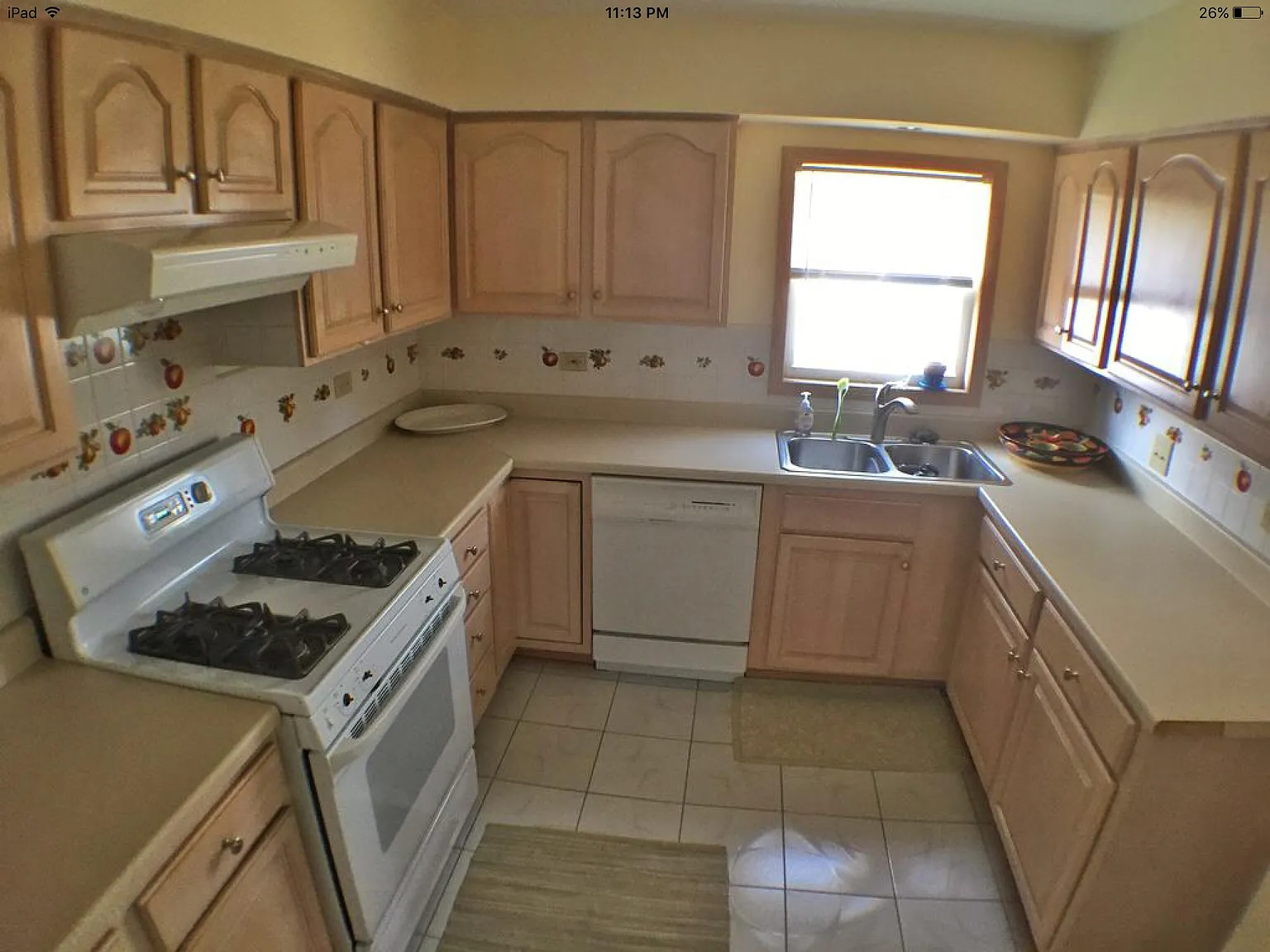 5 bed, 1561 sqft, $3,000 — Photo 2
