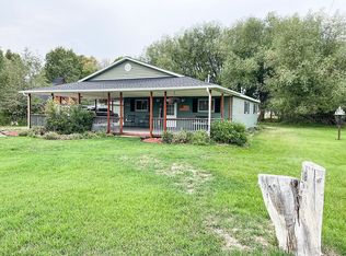 350 Pine St, Mountain View, WY 82939