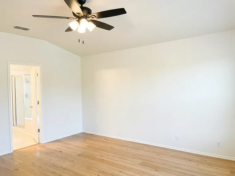 9023 Pinseeker — Photo 10