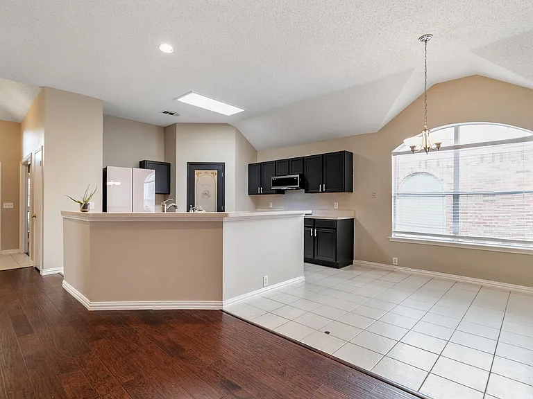 615 Lake Bridge Dr — Photo 33