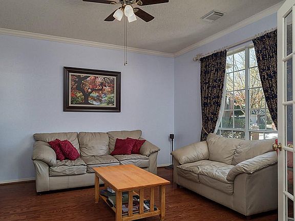 5th image of 19806 Elm Fork Dr