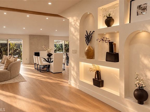 4th image of 5938 Aldea Ave