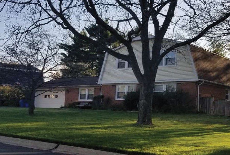2nd image of 13825 Bethpage Ln
