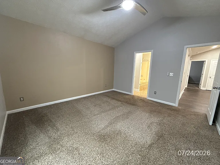 215 Autumn Lake Way — Photo 9