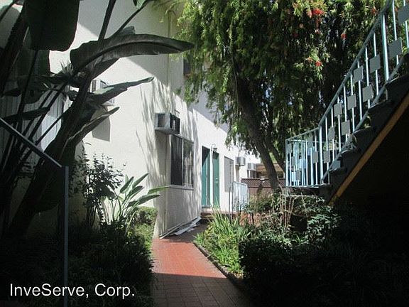 2nd image of 1541 College View Dr APT 8