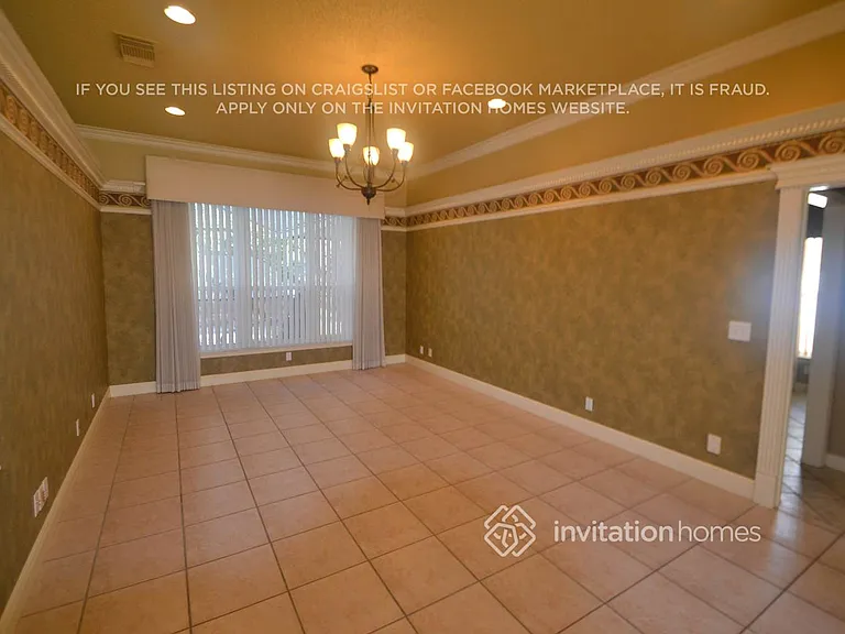5373 SW 34th Way — Photo 3