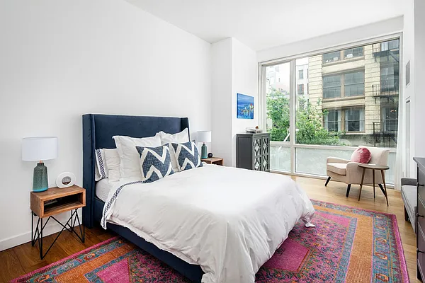 Sold by Compass | media 6