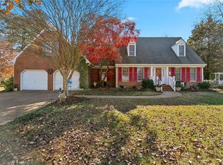 7746 Farmwood Rd, Gloucester Point, VA 23062