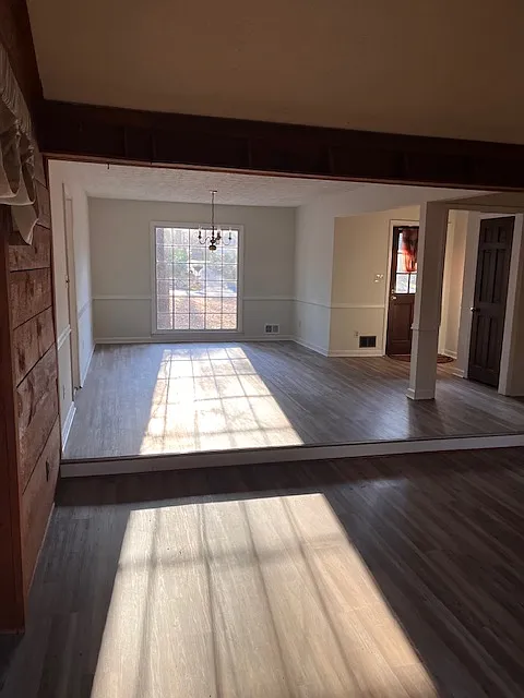 180 Little Creek Dr — Photo 3