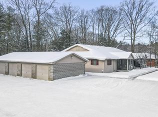 5766 W Brookwood Pl, Ludington, MI 49431
