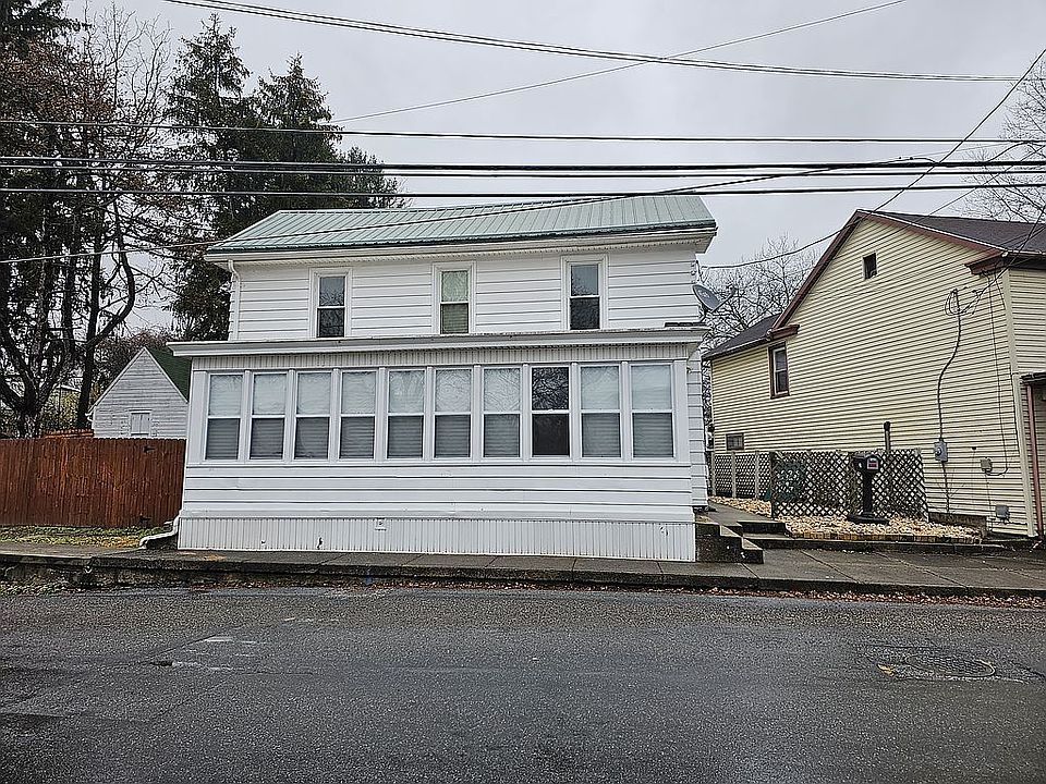 Exterior - 114 Ann St