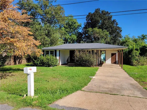 807 Merilyn Ave, Natchitoches, LA 71457
