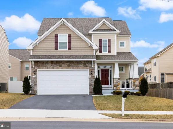 113 Darden Ct W, Martinsburg, WV 25403