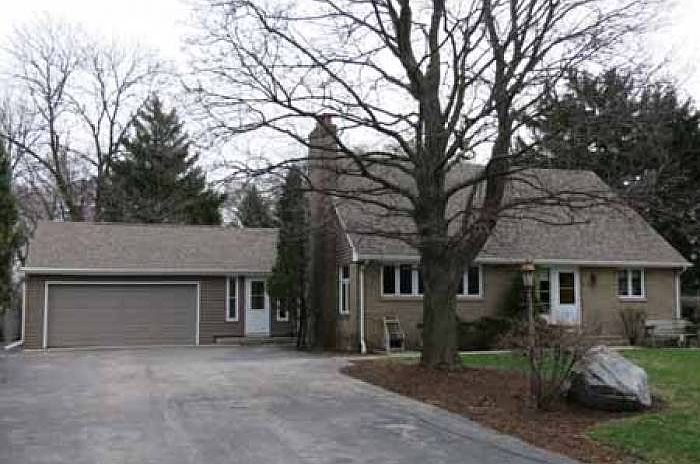 1st image of 4904 S 31st St