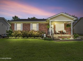 8917 Greenmoore Dr, Louisville, KY 40258