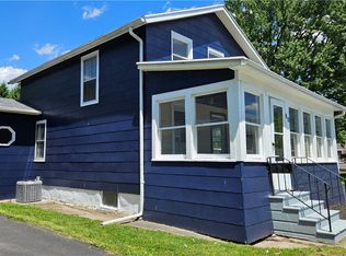 80 Phoenix St, Canandaigua, NY 14424