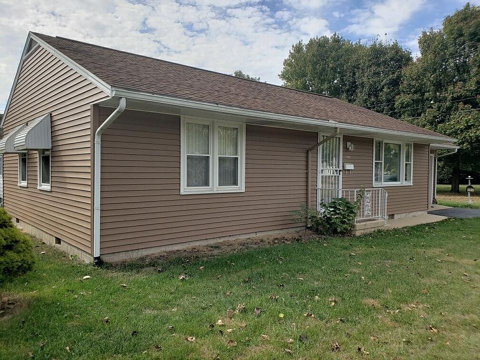 1st image of 257 N Main St