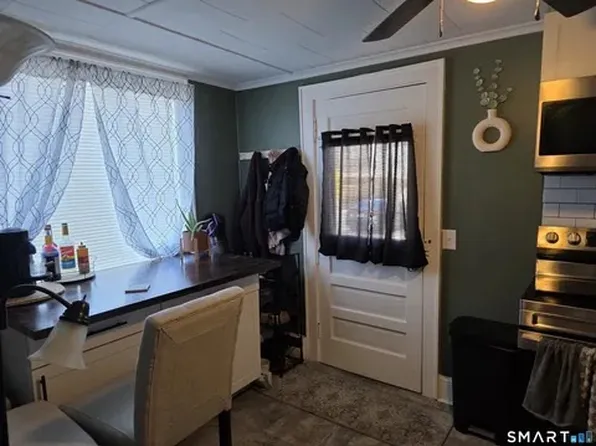23 Soule St #A, Jewett City, CT 06351