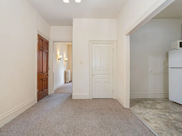 133 W High St — Photo 15